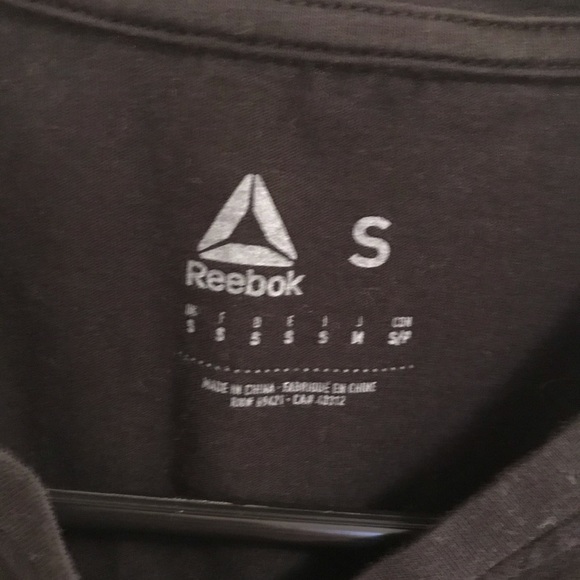 Reebok t shirt - Picture 3 of 3